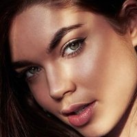 Аарика Вулф Голе