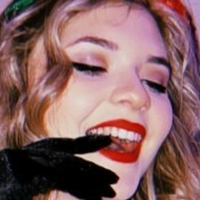 Анина Квин Голе