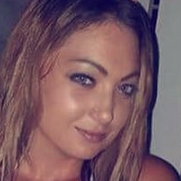 Ешли Микони Голе