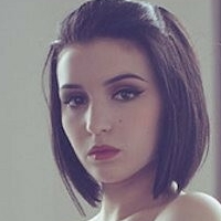 Клеа Де Велур Голе