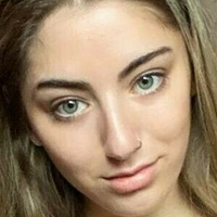 Давина Голе