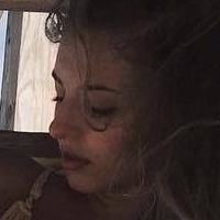 Елиана Џонс Голе