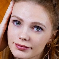 Елина Де Леон Голе