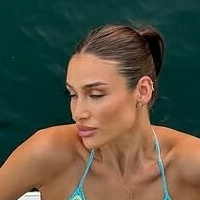 Ема Микова Голе