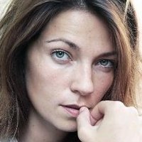 Емили Девил Голе