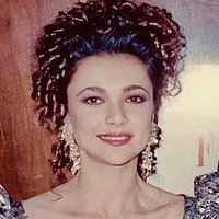 Ема Самс Голе