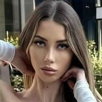 Ева Мента Голе