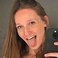 Хејли Хепи Голе