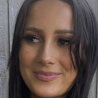 Иника Ходгсон Голе