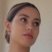 Изабела Голе