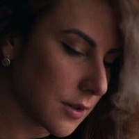 Џулија Мазина Голе