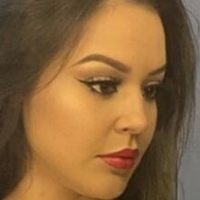 Џули Нисаис Голе