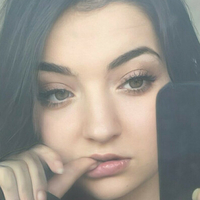 Кејла Голе