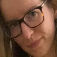 Лара Хелер Голе