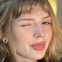 Лавли Луци Голе