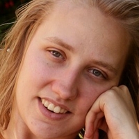 Луна Феј Голе