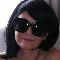 момаскарлет Голе