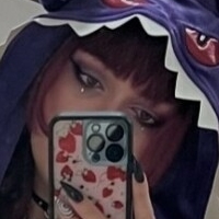 Нефини Голе