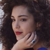 Сара Џулин Кавех Могадам Голе