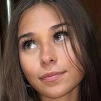 Софи Рејн Голе