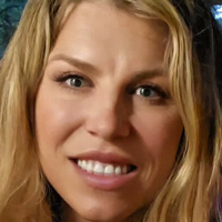 Тенли Е. Раџ Голе